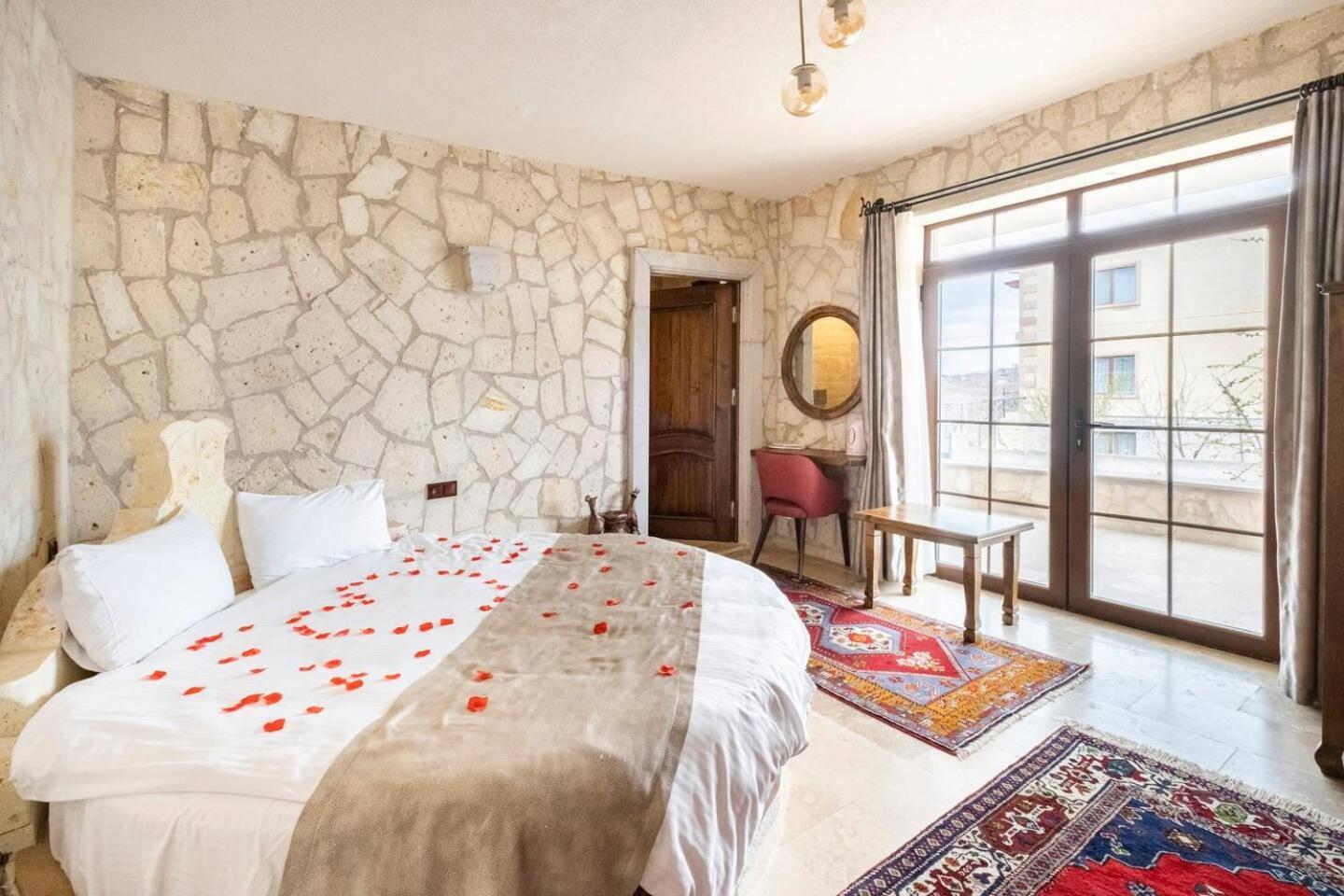 Castle Panorama House Ξενοδοχείο Νεβσεχίρ Εξωτερικό φωτογραφία